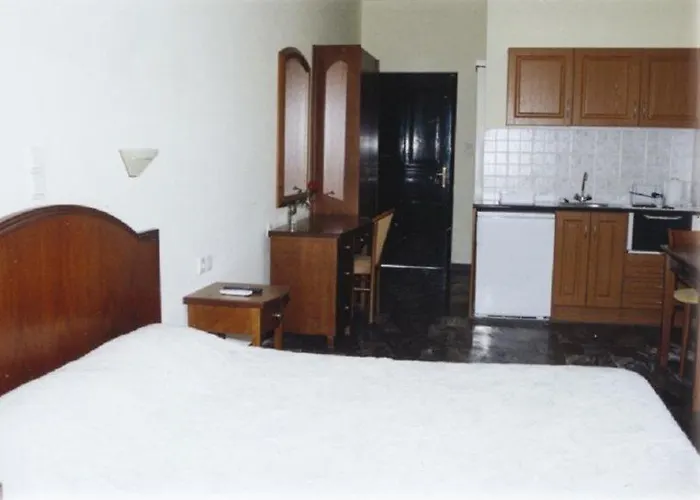 Antilia * Tavronitis